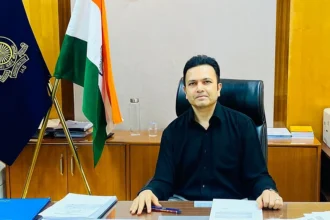 Govt appoints Akash Tripathi (IAS) as new Managing Director of SECIImage: wikipedia