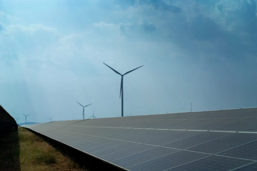 CleanMax-Wind-Solar